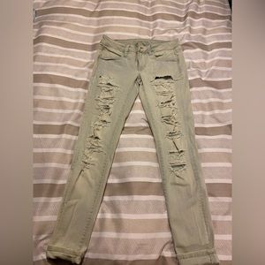 American Eagle Light Washed Ripped Skinny Jeans Size 6